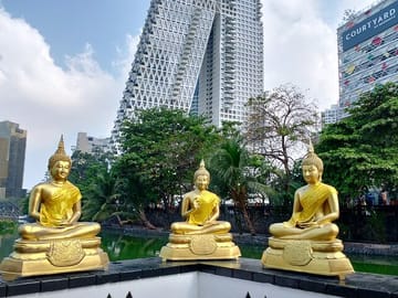 Colombo Gangaramaya Temple - Colombo Tuk Tuk City Tour
