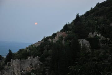 Full Day Tour of Ancient Sparta and Mystras from Athens