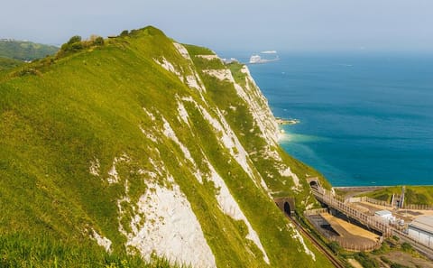 Private Day Tour of South Downs and White Cliffs from London