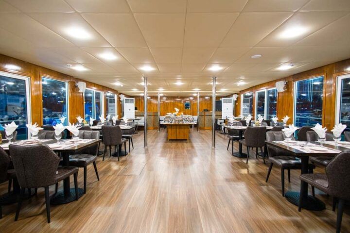 Dubai Marina Floating Restaurant