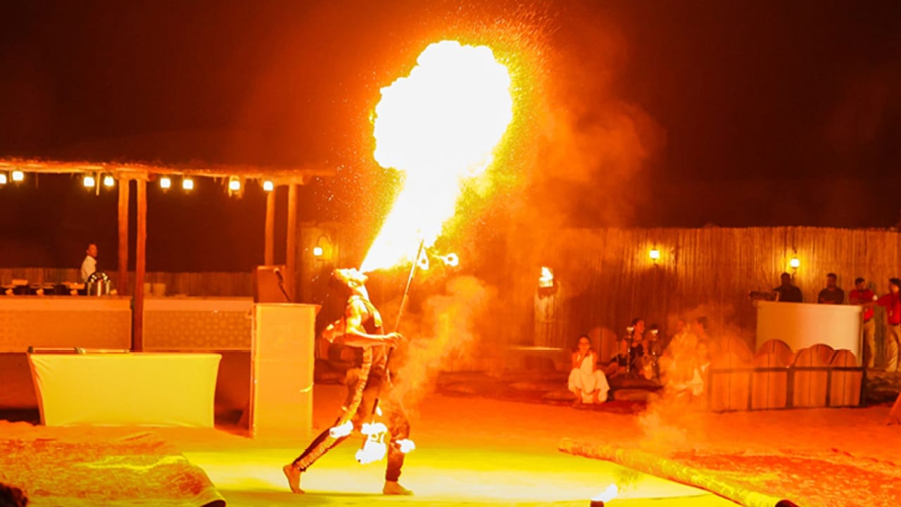 Ski Dubai Snow - Plus tour & Desert Safari with BBQ Dinner 4