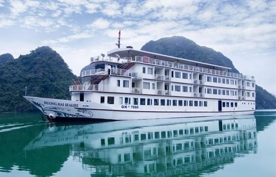 Northern Vietnam Discovery 5Days – 4 Night With Hotel & Cruise 4 Star