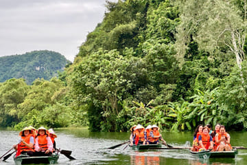 Quang Phu Cau Incense Village and Tam Coc Day Tour