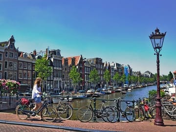 Private Luxury Car Transfer from Brussels to Amsterdam