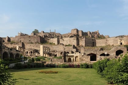 Golconda Fort & Hyderabad City Tour