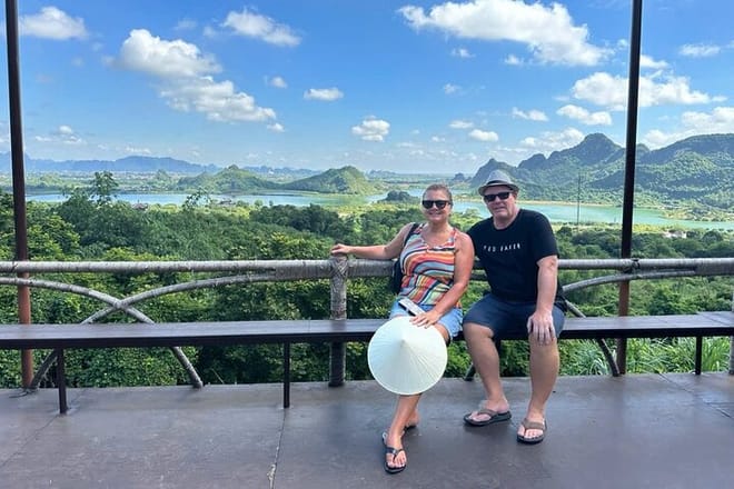 Hoa Lu - Tam Coc boat Trip and Mua Cave 6