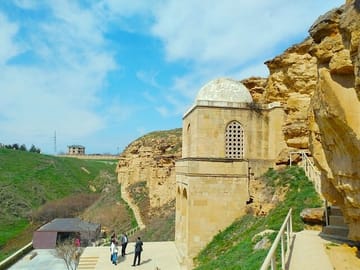 Diribaba mauseloum-Shamakhi tour-azerbaijan tour-baku tour-pilgrime tour-sufism