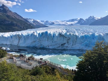 Perito Moreno Glacier Day Trip with Boat Ride from El Calafate