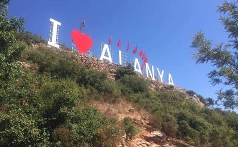 Private City Tour of Alanya with Licensed Guide