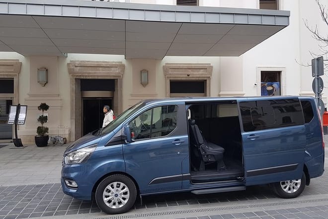 Private Cruise port transfer from or to Budapest Airport photo 3