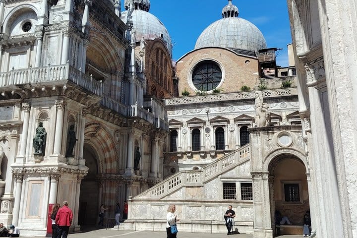 Private-Venice-Guide-Doges-Palace-History-Tour