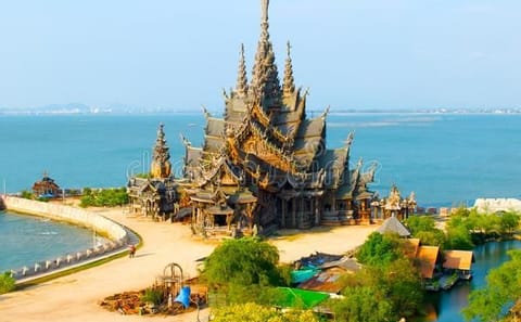 Cultural and Beach Tour in Pattaya from Bangkok - 4 Days