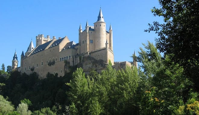 Hiking in Madrid & Visit Segovia