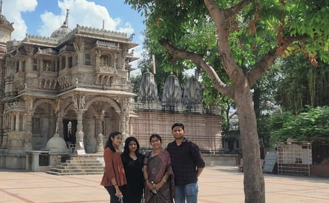 Gujarat Historical Tour: Explore Ahmedabad, Bhavnagar, and Diu