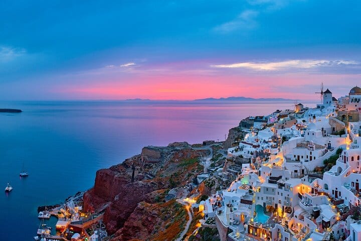 Private Sightseeing in Santorini By Night 6