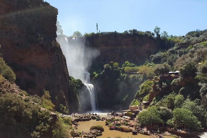 Explore Ouzoud: Marrakech Guided Hike & Boat Experience