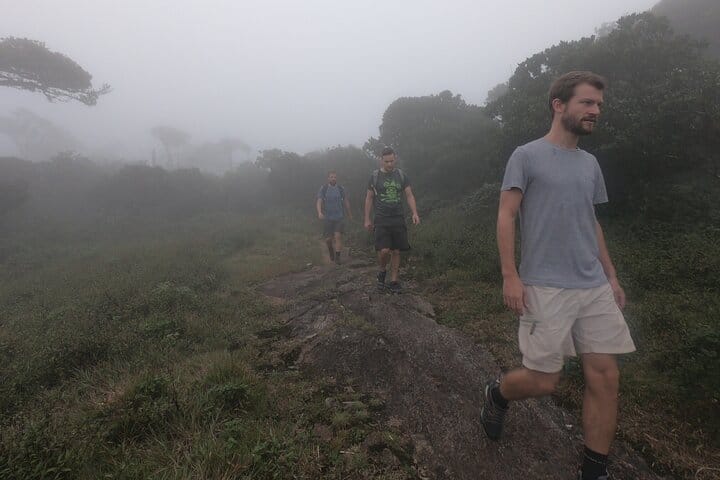 Knuckles Day hiking tour