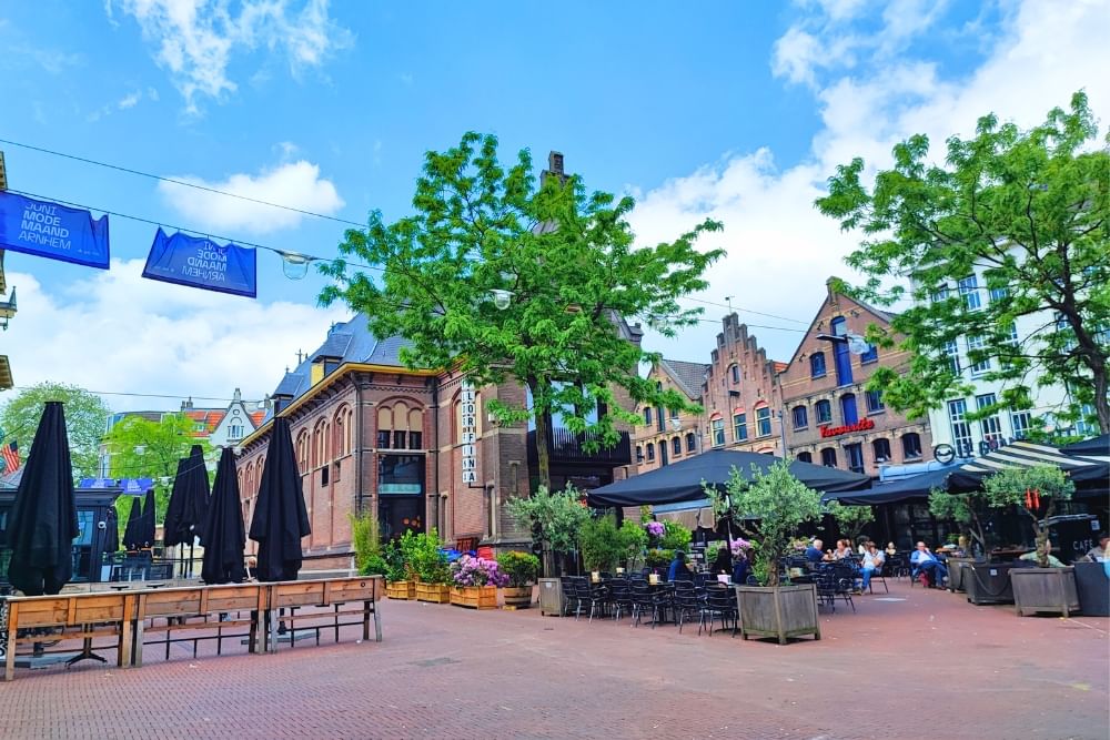 Photo of Korenmarkt in Arnhem taken during self-guided city game by Qugato.