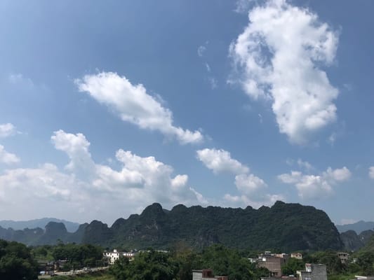 Corridor of Peaks in Western Yingde Private Hiking Day Tour from Guangzhou 