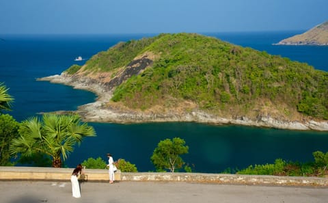 Phuket Island Guided Tour with Big Buddha Visit