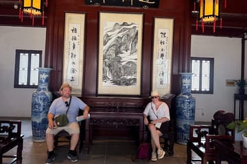 Private Zhujiajiao Water Town and Shanghai Zoo Tour