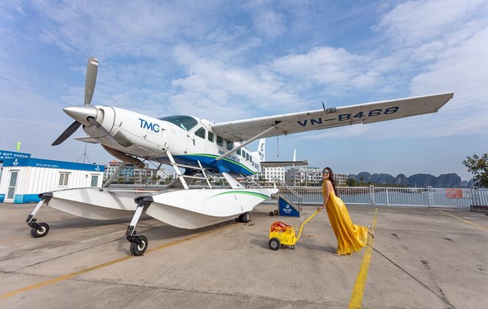 Halong Bay Seaplane Tour with Transfer from Hanoi by expressway