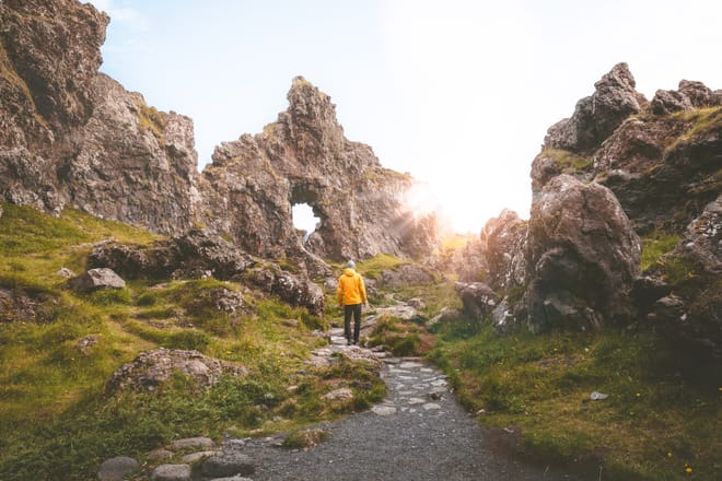 Iceland Solar Eclipse 2026 – Snæfellsnes Experience with Home-Cooked Dinner by Minibus