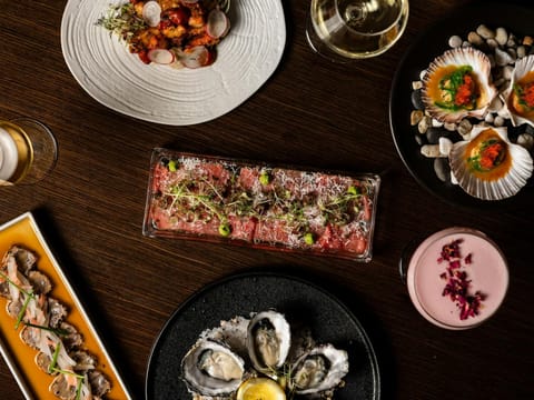 Coal River Valley Gourmet Food & Wine Tour (~ 9 hours)