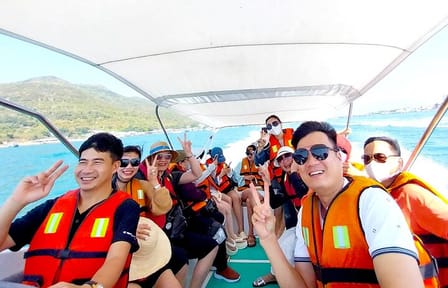 Nha Trang 3 Islands Adventure Tour with Lunch Included