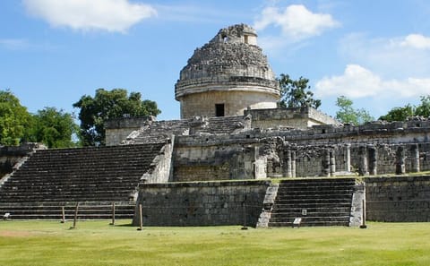 Small Group Chichen Itza, Ik Kil Cenote & Valladolid Full-Day Tour