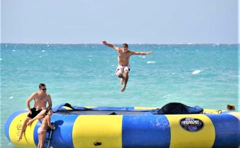 Day Trip to Doctor's Cave Beach and Margaritaville from Lucea