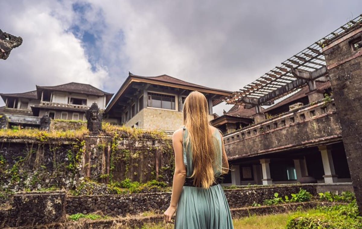 Bali Ghost Tour: The Biggest Abandoned Hotel in Bali