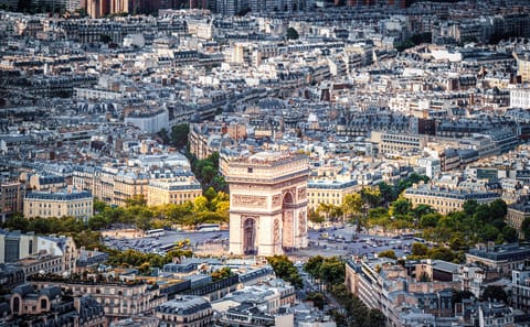 Private 20-Day Van Tour of Paris and France Highlights