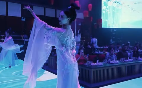 Guizhou Cultural Dining Experience at LingLuo Banquet