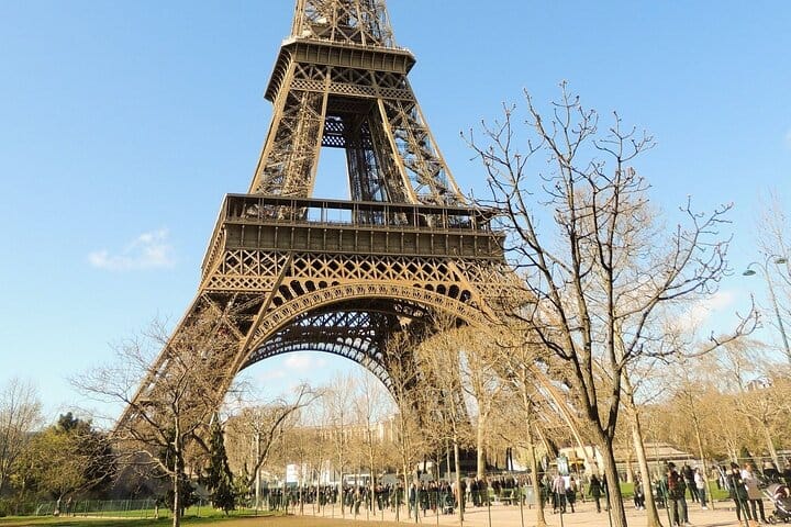 Rolls Royce Paris Trip with Eiffel Tower 5