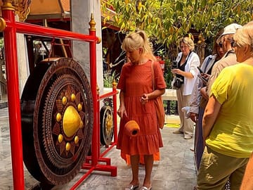 Discover Bangkok: Culture, Michelin Street Food & Evening Cruise