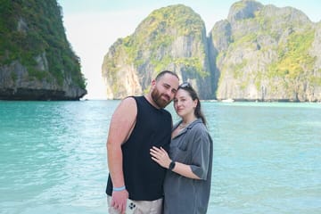 Phi Phi and Maya Bay Speedboat Tour with Lunch from Kathu