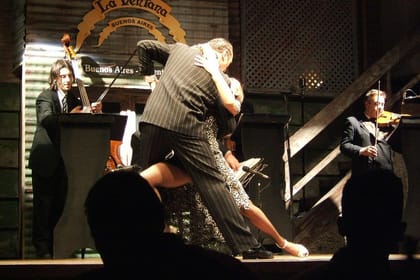 Buenos Aires Shore Excursion: La Ventana Dinner and Tango Show