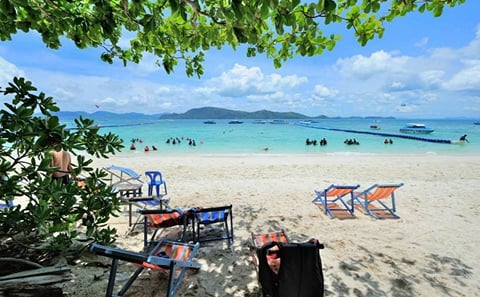 Banana Beach Day Trip by Speedboat from Phuket with Lunch