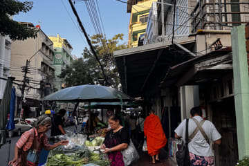 Taste of Rattanakosin: Old Town Morning Food Tour