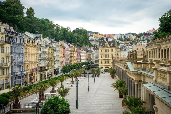 Karlovy Vary & Loket Private Tour from Prague - Spa Town & Castle