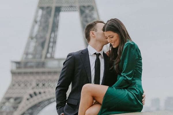 Paris Photoshoot by Professional photographer with CDG Transfers 