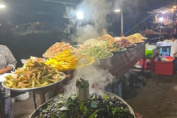 Ultimate Siem Reap Food Tour (10 Locals Tasting with Drinks & Transport)