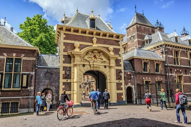 Rotterdam, The Hague & Delft Private VIP Car Tour 2