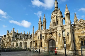 Cambridge Day Tour from London with Guided Highlights