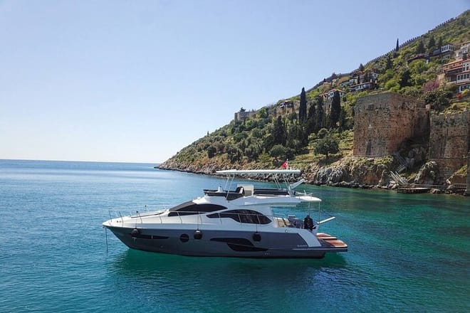 Alanya Private Yacht Tour with Lunch, Soft Beverage & Transfer 8