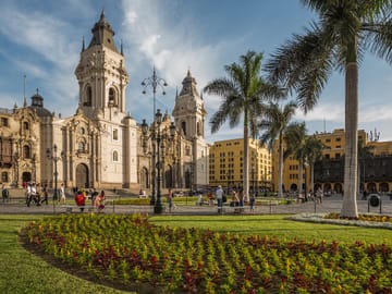 Explore Peru – 11 Days: Lima, Colca Valley, Puno, Cusco, Machu Picchu with Domestic Flights, French-speaking guide