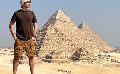 Luxury Pyramids Full Day Tour with Tour Guide and Private Car