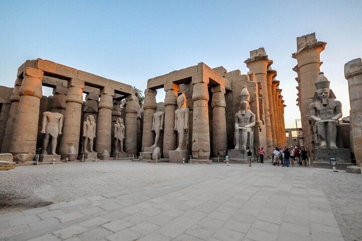Full-Day Private Tour to Cairo from Hurghada by Bus