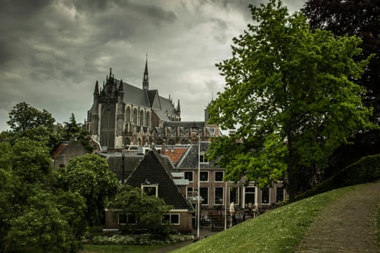 Medieval Leiden — Private tour with official guide in Spanish